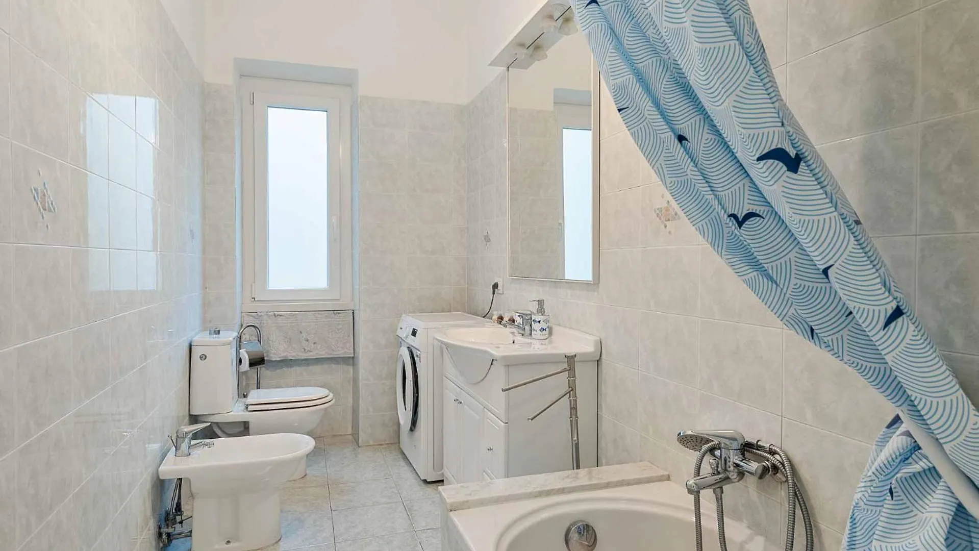 Apartment Dar Holiday Home, Terre Marine La Spezia Italy